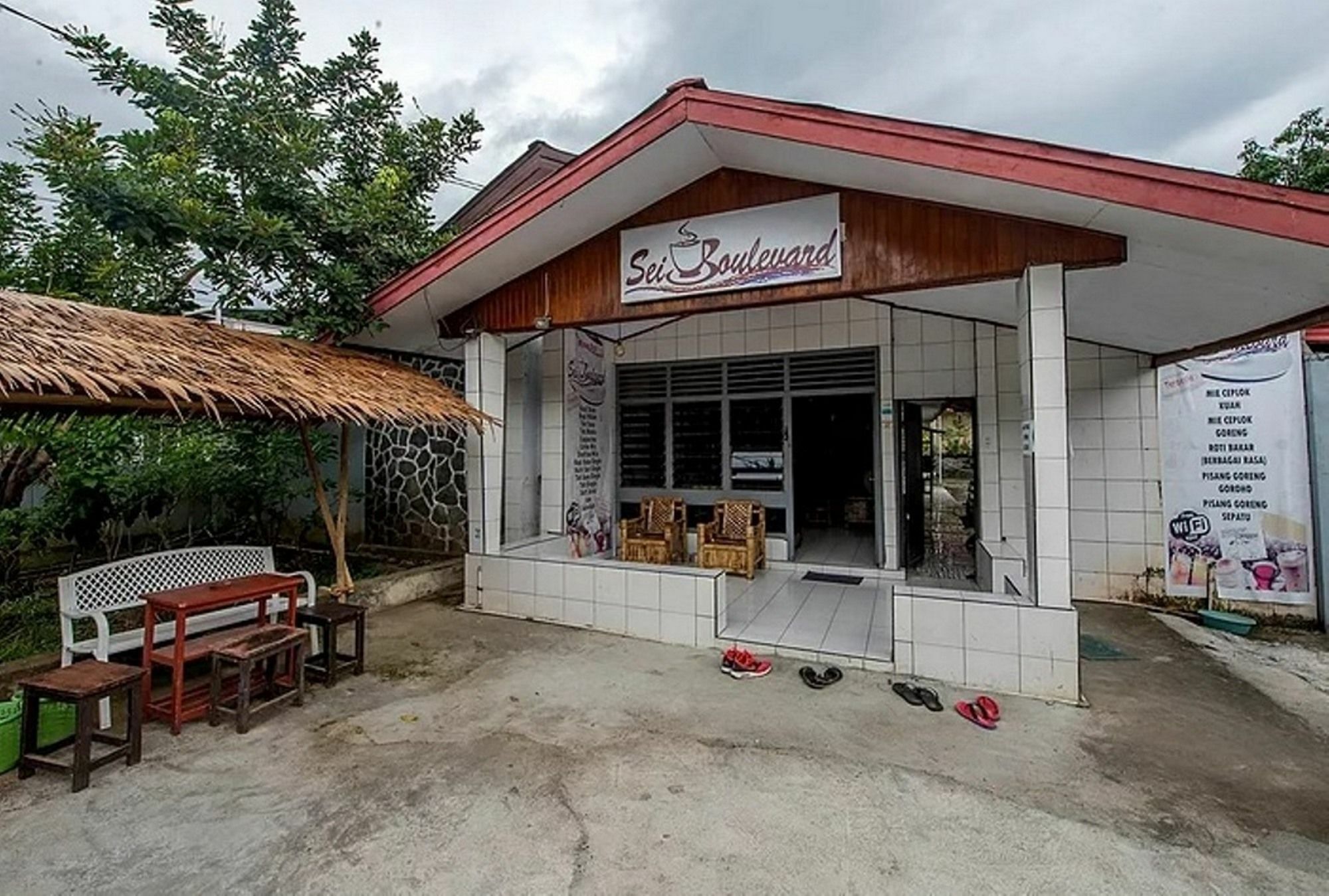 Rumah Singgah Манадо Екстериор снимка